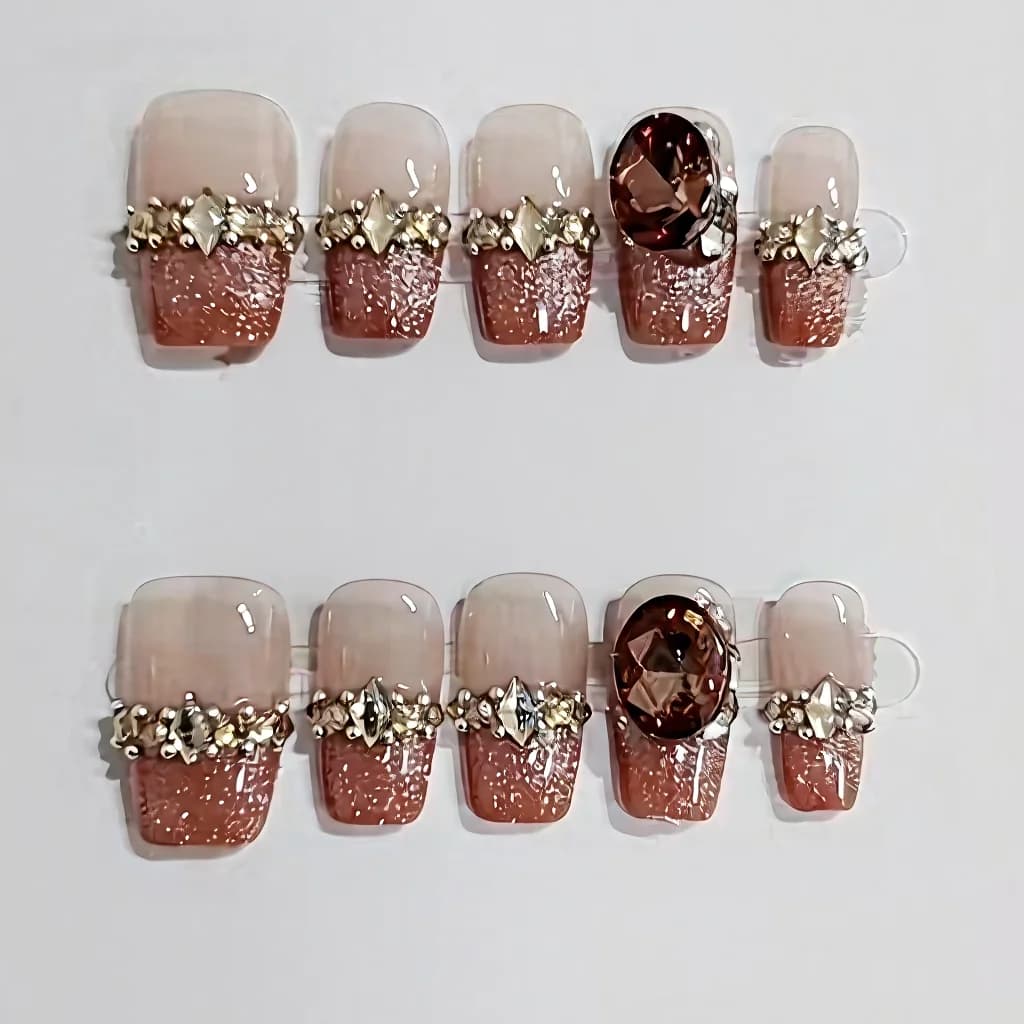 Press-on negler med franske tupper, katteøye-effekt og rhinestones