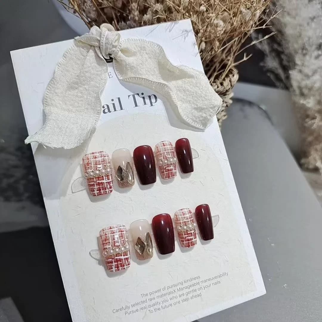 Rød Tweed Press-on Negler med Perler Kort Firkantet 10 stk