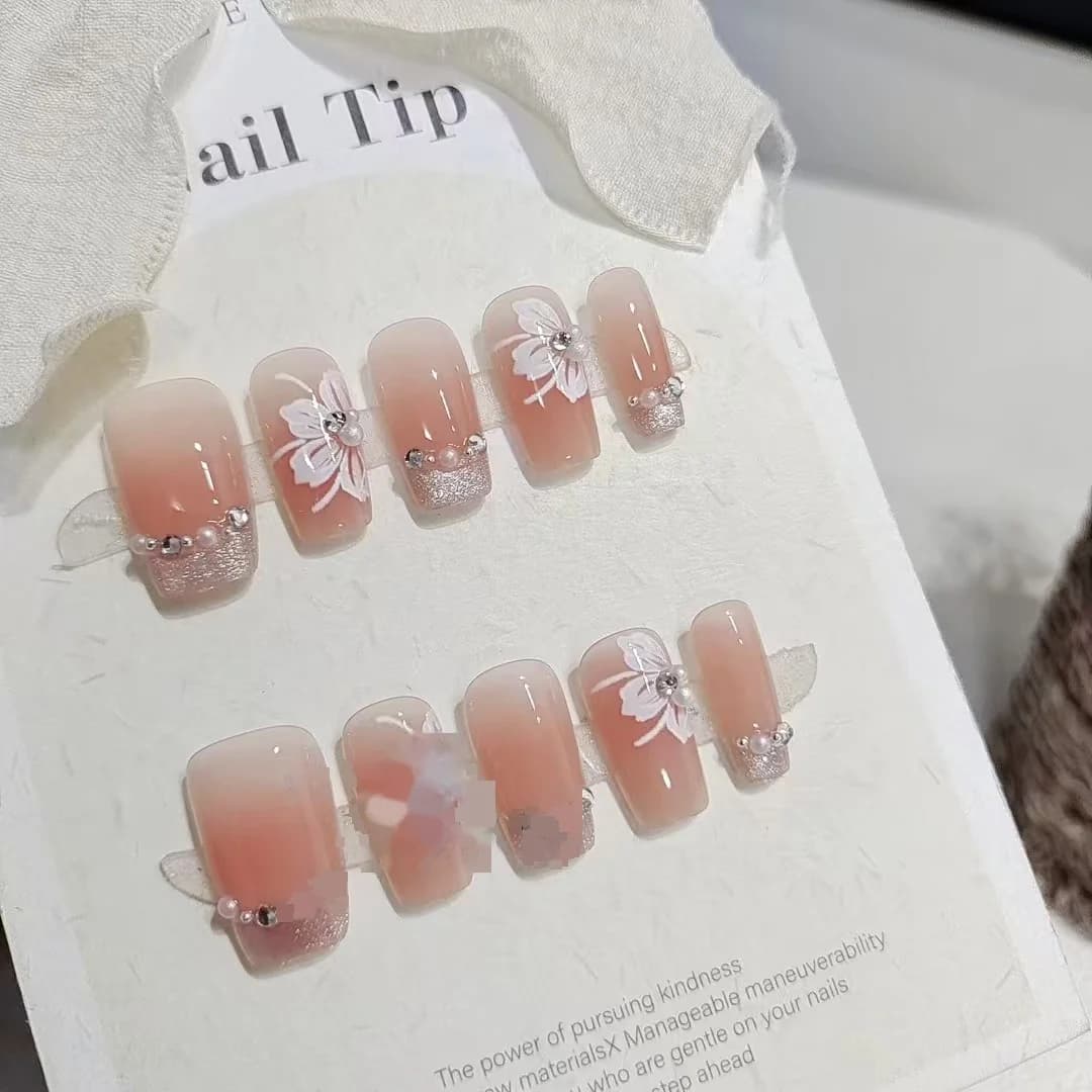 Cat Eye Lilje Press-on Negler med Perler og Rhinestones