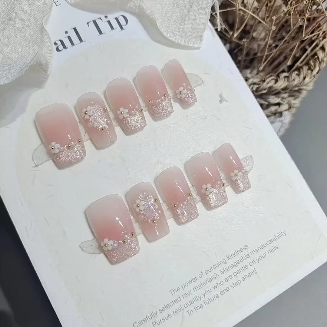 Kunstige negler kort kisteform blomster og rhinestones 10 stk